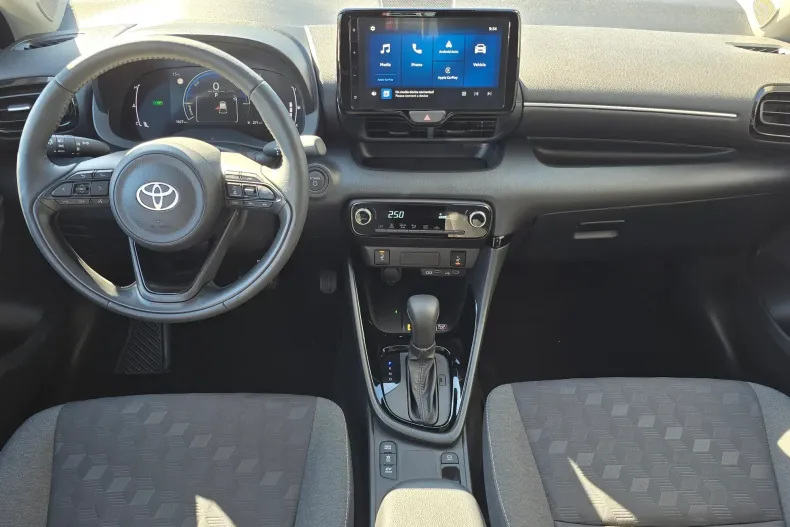 Toyota Yaris din 2025 cu 1.827 km - oferta TOY202651 - foto 17