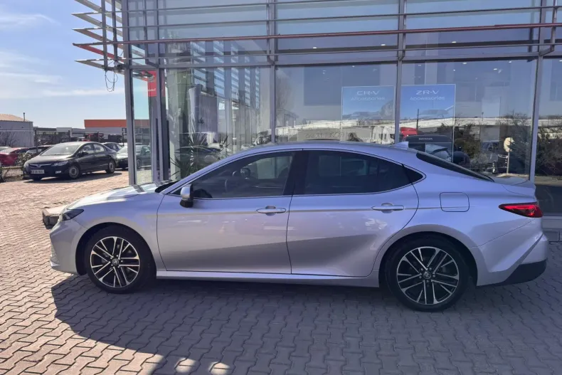 Toyota Camry din 2024 cu 14.890 km - oferta TOY202653 - foto 5