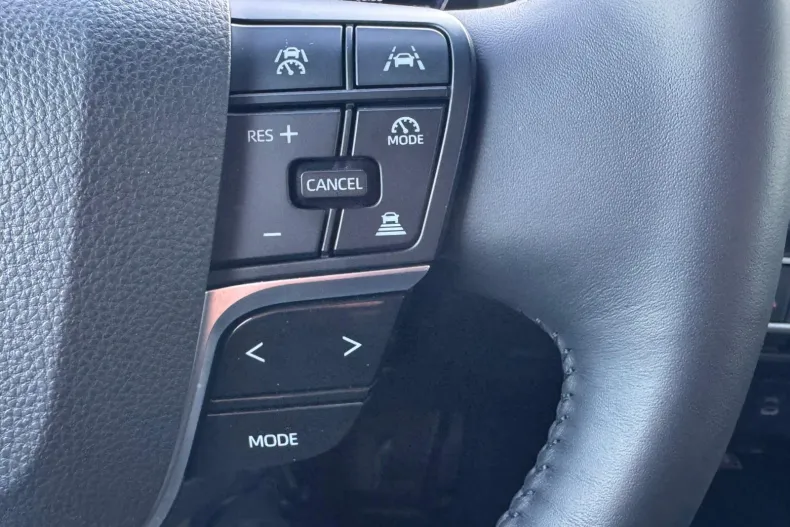 Toyota Camry din 2024 cu 14.890 km - oferta TOY202653 - foto 28