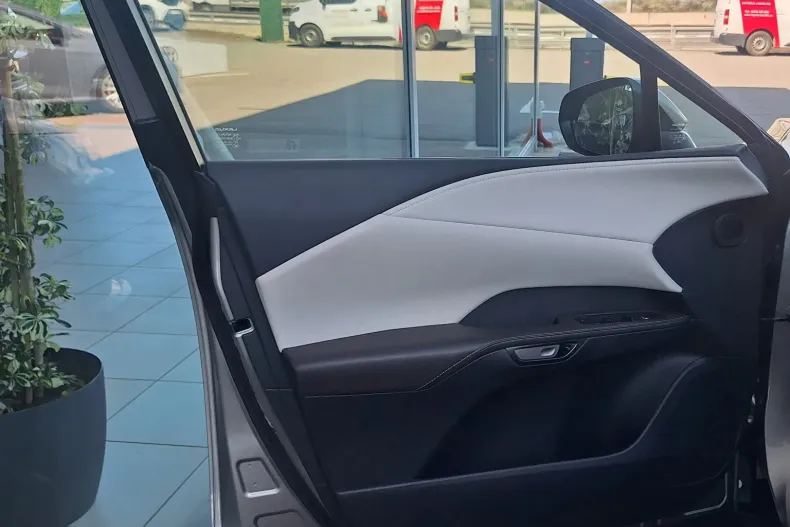 Lexus Seria RX din 2023 cu 50.800 km - oferta LEX202691 - foto 16