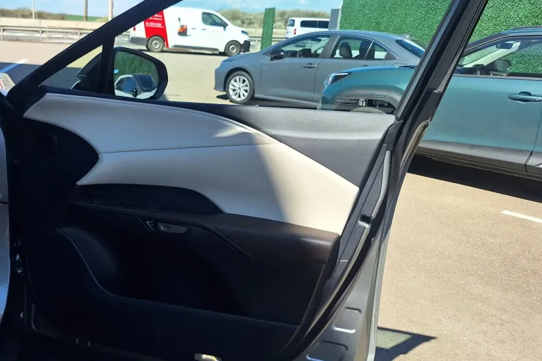 Lexus Seria RX din 2023 cu 50.800 km - oferta LEX202691 - foto 24