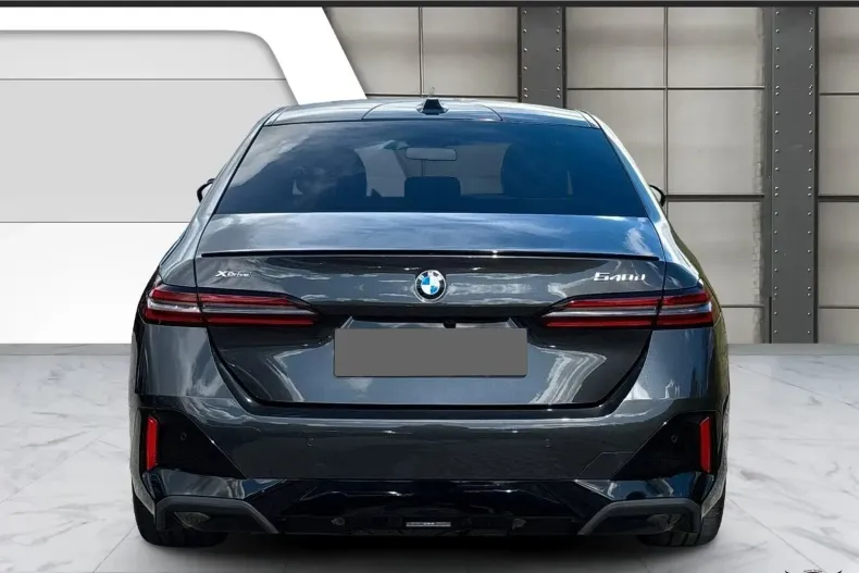 BMW 540d (Seria 5) din 2025 cu 27.361 km - oferta BMW202696 - foto 11