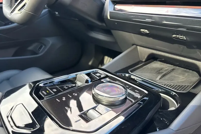 BMW 540d (Seria 5) din 2025 cu 27.361 km - oferta BMW202696 - foto 12