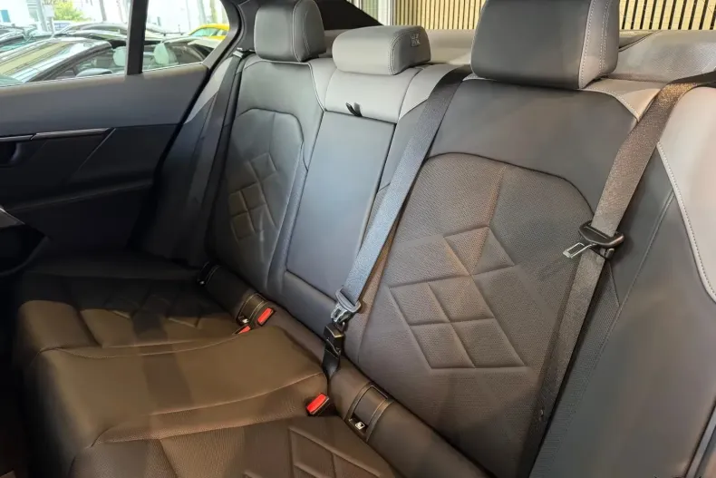 BMW 540d (Seria 5) din 2024 cu 8.000 km - oferta BMW202697 - foto 15