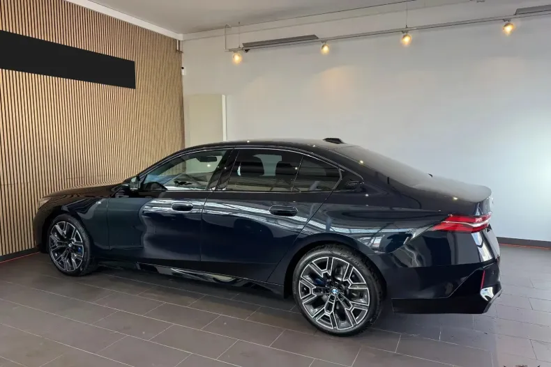 BMW 540d (Seria 5) din 2024 cu 8.000 km - oferta BMW202697 - foto 16