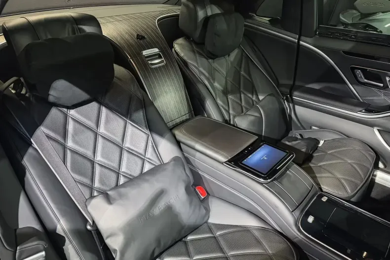 Mercedes-Benz S Maybach din 2025 cu 17.000 km - oferta MER202704 - foto 17