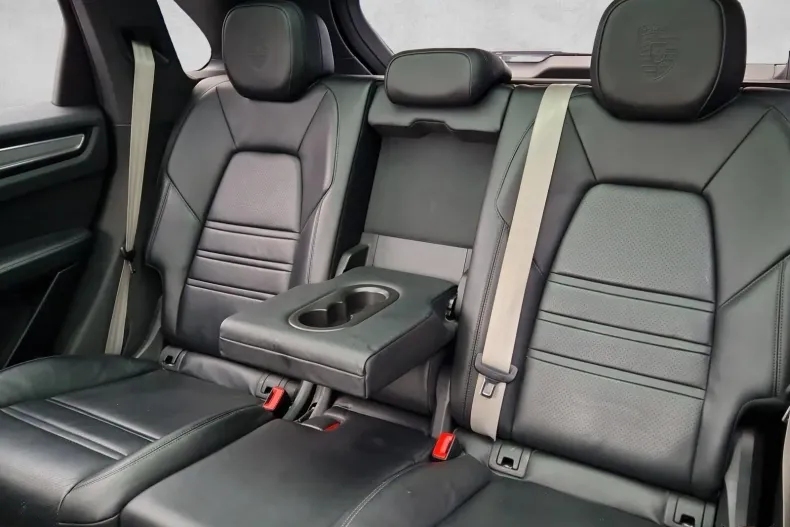 Porsche Cayenne din 2022 cu 96.952 km - oferta POR202715 - foto 18