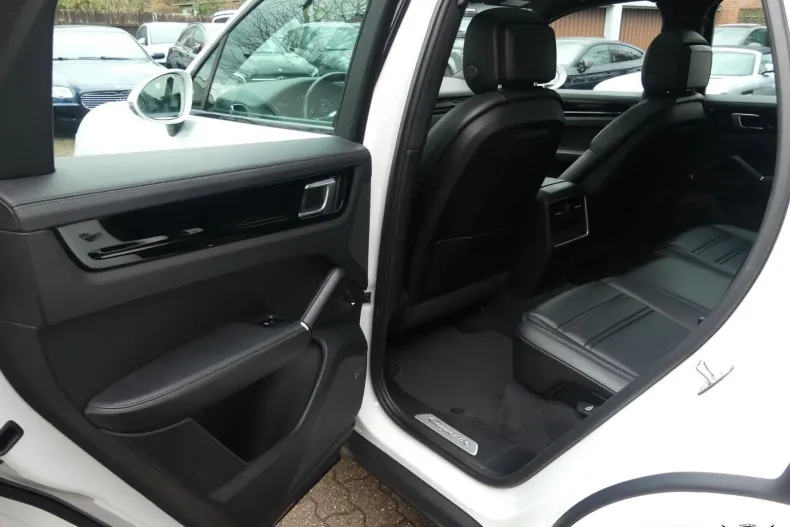 Porsche Cayenne din 2022 cu 66.000 km - oferta POR202716 - foto 18