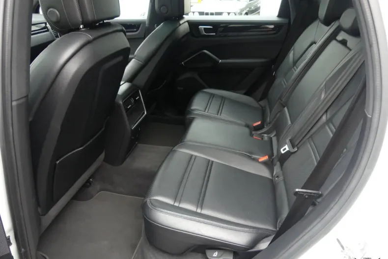 Porsche Cayenne din 2022 cu 66.000 km - oferta POR202716 - foto 26