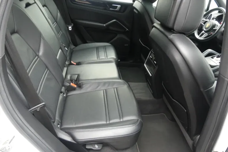 Porsche Cayenne din 2022 cu 66.000 km - oferta POR202716 - foto 29