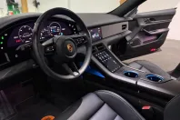 Porsche Taycan din 2022 cu 41.500 km - oferta POR202717 - foto 3