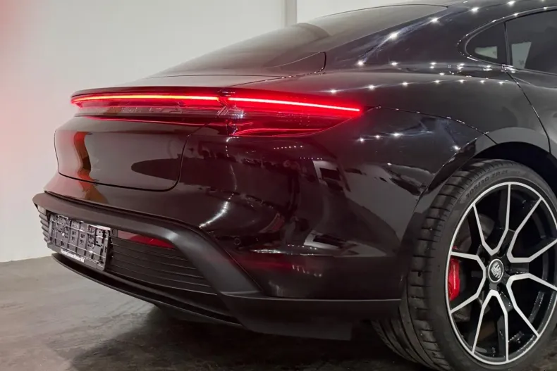 Porsche Taycan din 2022 cu 41.500 km - oferta POR202717 - foto 7