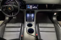 Porsche Taycan din 2022 cu 41.500 km - oferta POR202717 - foto 11