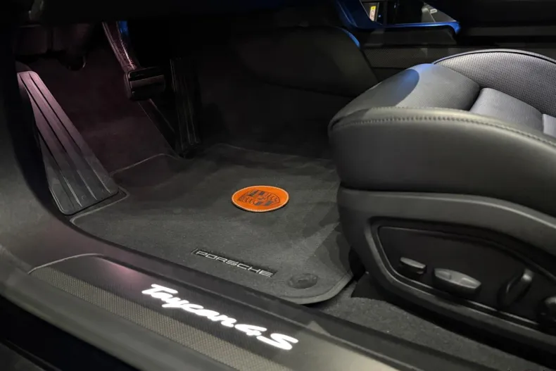 Porsche Taycan din 2022 cu 41.500 km - oferta POR202717 - foto 16