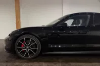 Porsche Taycan din 2022 cu 41.500 km - oferta POR202717 - foto 27