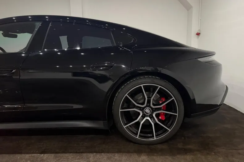 Porsche Taycan din 2022 cu 41.500 km - oferta POR202717 - foto 28