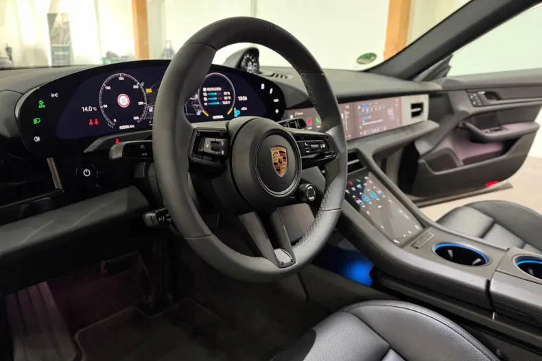 Porsche Taycan din 2023 cu 62.500 km - oferta POR202718 - foto 7