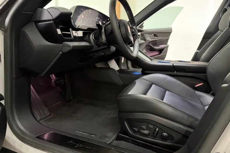 Porsche Taycan din 2023 cu 62.500 km - oferta POR202718 - foto 11