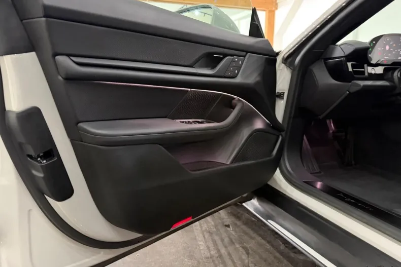 Porsche Taycan din 2023 cu 62.500 km - oferta POR202718 - foto 21