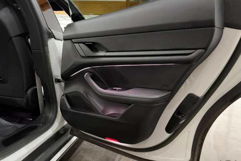 Porsche Taycan din 2023 cu 62.500 km - oferta POR202718 - foto 24