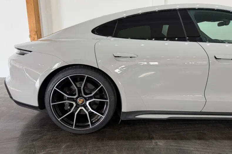 Porsche Taycan din 2023 cu 62.500 km - oferta POR202718 - foto 30
