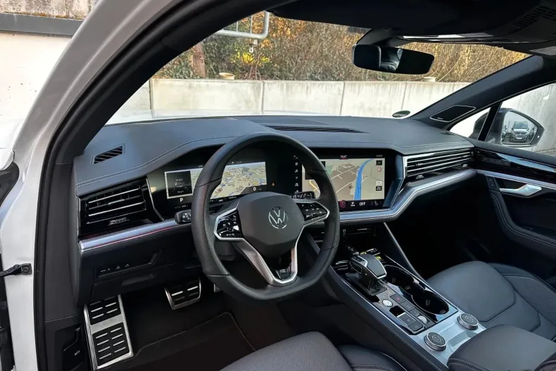 Volkswagen Touareg din 2023 cu 56.000 km - oferta VOL202725 - foto 11