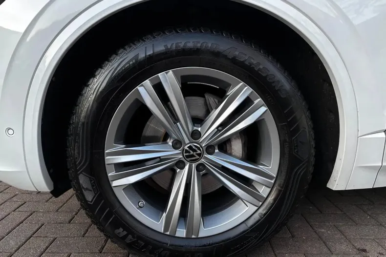 Volkswagen Touareg din 2023 cu 56.000 km - oferta VOL202725 - foto 40