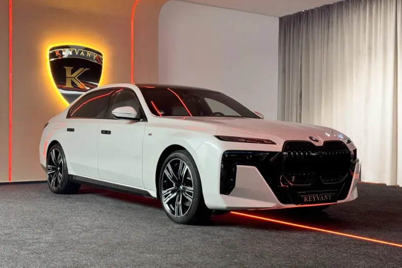 BMW 740d (Seria 7) din 2024 cu 26.715 km - oferta BMW202726 - foto 14