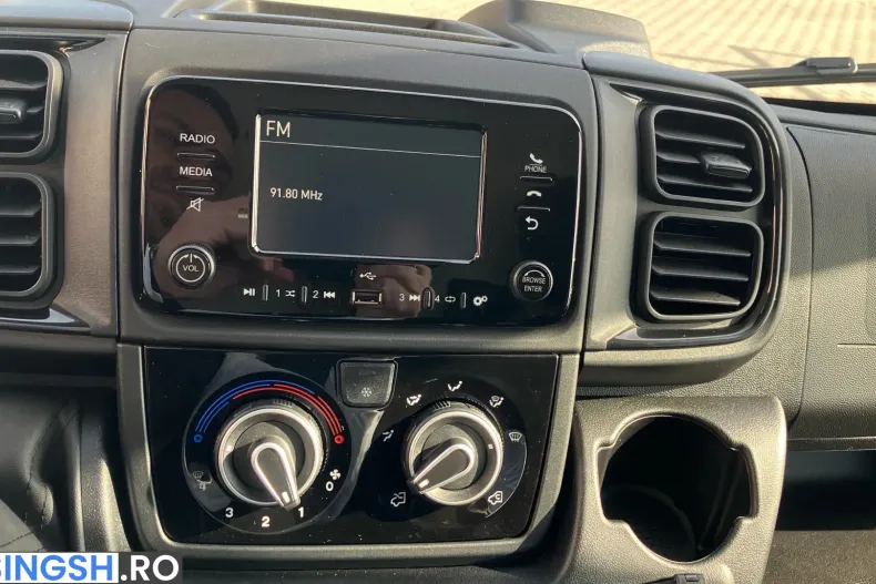 Toyota Proace din 2025 cu 10 km - oferta TOY202729 - foto 8