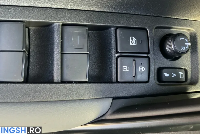 Toyota Corolla Cross din 2025 cu 5 km - oferta TOY202730 - foto 12