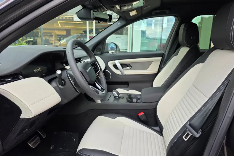 Land Rover Discovery Sport din 2026 cu 10 km - oferta LAN202731 - foto 8