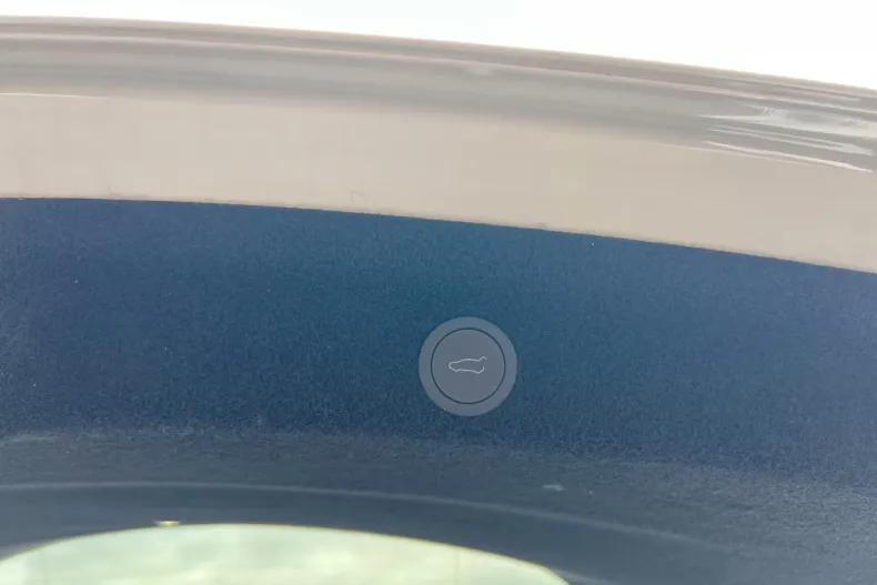 Tesla Model Y din 2025 cu 14.800 km - oferta TES202735 - foto 12