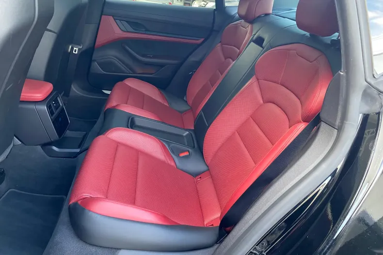 Porsche Taycan din 2021 cu 74.000 km - oferta POR202739 - foto 6