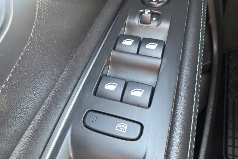 Peugeot 5008 din 2021 cu 170.190 km - oferta PEU202742 - foto 11