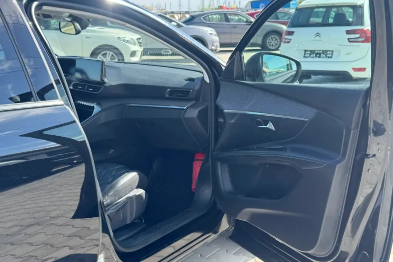 Peugeot 5008 din 2021 cu 170.190 km - oferta PEU202742 - foto 24