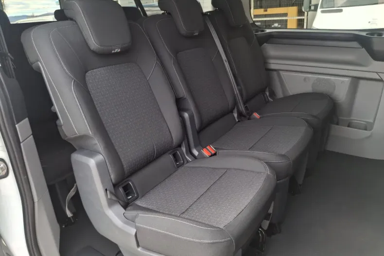 Ford Transit Custom din 2025 cu 500 km - oferta FOR202744 - foto 11