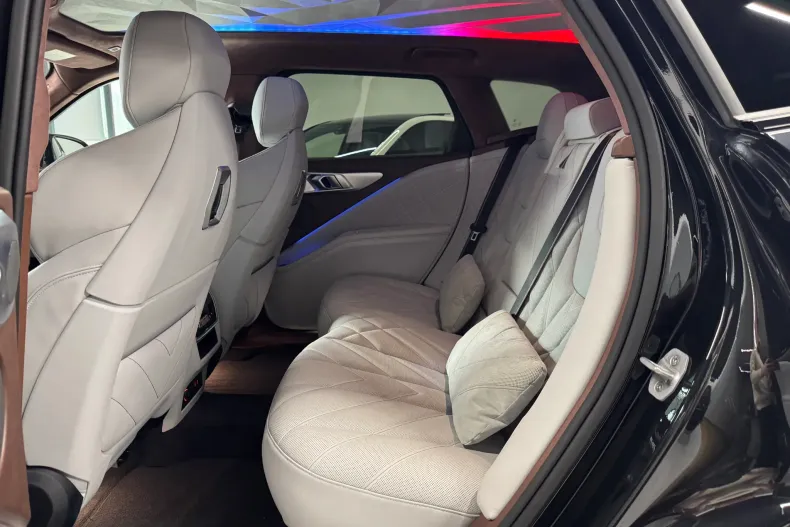 BMW XM (Seria X) din 2025 cu 28.000 km - oferta BMW202746 - foto 10