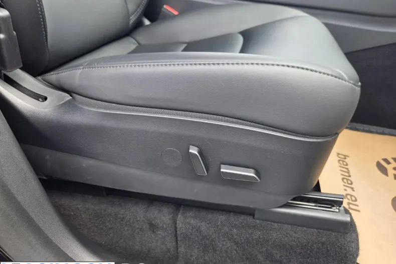 Tesla Model Y din 2023 cu 50.093 km - oferta TES202747 - foto 8