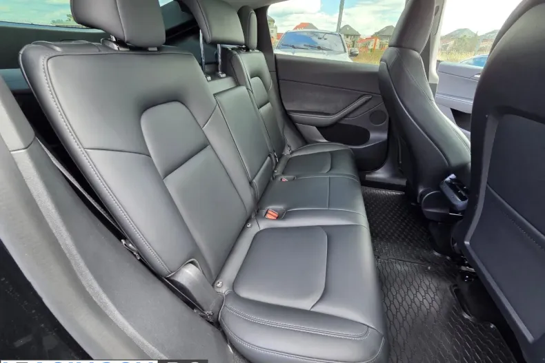 Tesla Model Y din 2023 cu 50.093 km - oferta TES202747 - foto 10