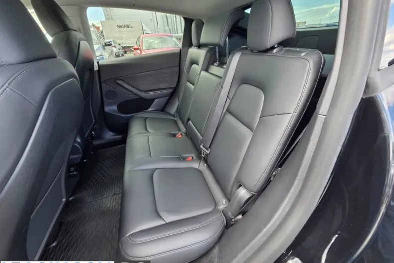 Tesla Model Y din 2023 cu 50.093 km - oferta TES202747 - foto 13