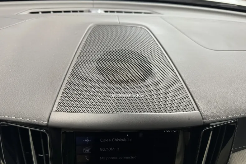 Volvo XC60 din 2021 cu 84.000 km - oferta VOL202748 - foto 21