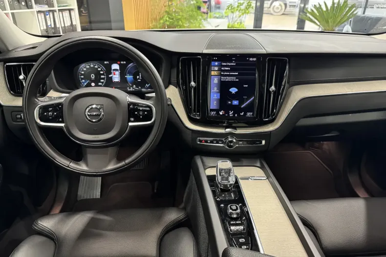 Volvo XC60 din 2021 cu 84.000 km - oferta VOL202748 - foto 22