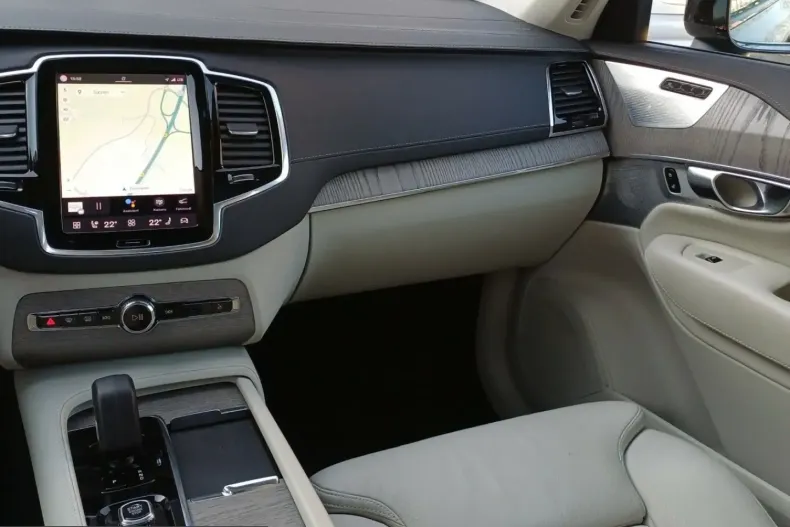 Volvo XC90 din 2023 cu 37.243 km - oferta VOL202755 - foto 11