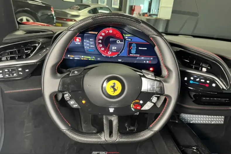 Ferrari SF90 din 2022 cu 5.000 km - oferta FER202756 - foto 9