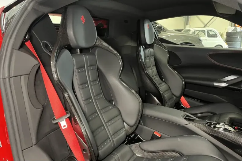 Ferrari SF90 din 2022 cu 5.000 km - oferta FER202756 - foto 11