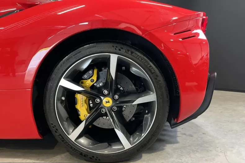 Ferrari SF90 din 2022 cu 5.000 km - oferta FER202756 - foto 16