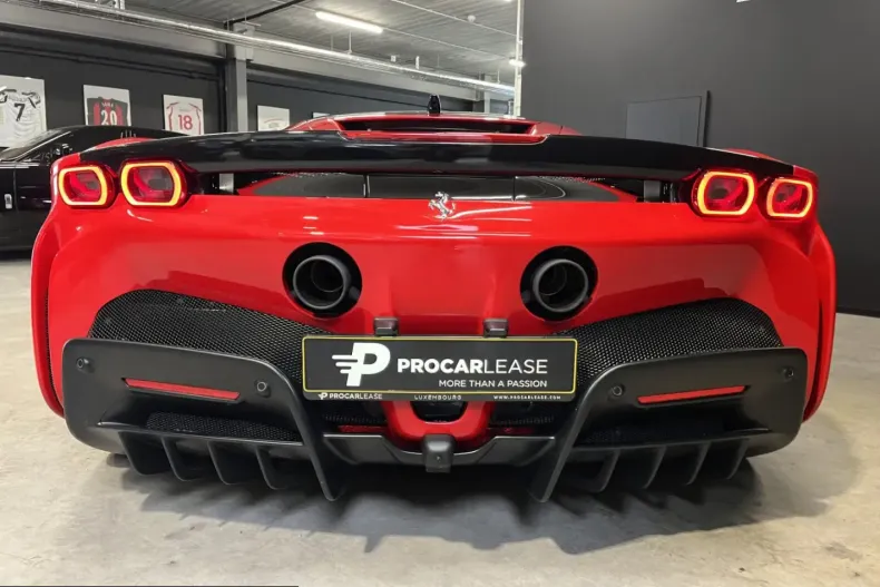 Ferrari SF90 din 2022 cu 5.000 km - oferta FER202756 - foto 27