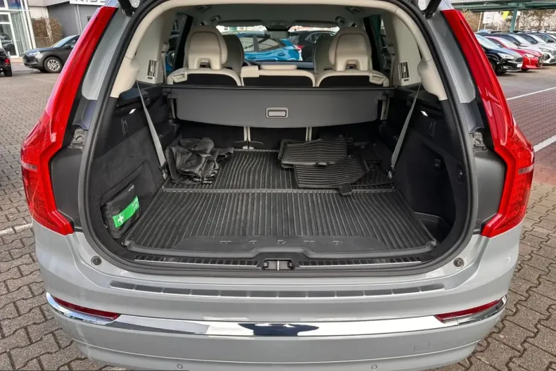 Volvo XC90 din 2024 cu 74.390 km - oferta VOL202757 - foto 8