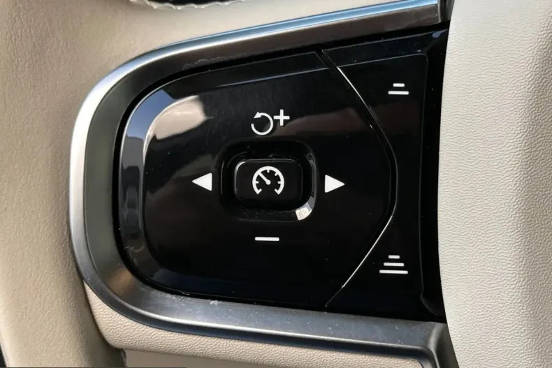 Volvo XC90 din 2024 cu 74.390 km - oferta VOL202757 - foto 23