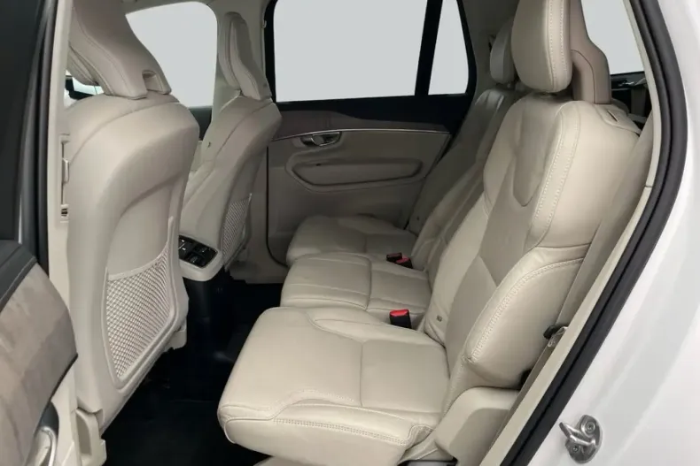 Volvo XC90 din 2023 cu 66.076 km - oferta VOL202759 - foto 12